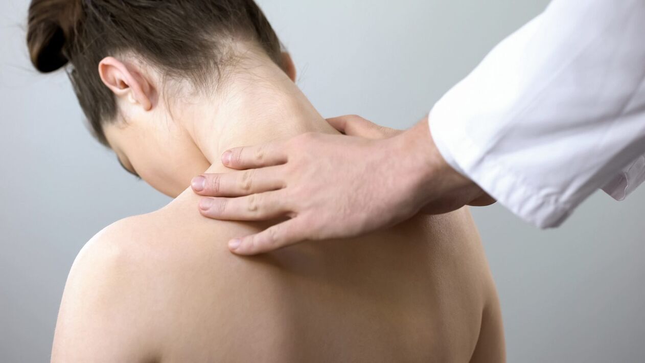 Examen del cuello con osteocondrosis. 