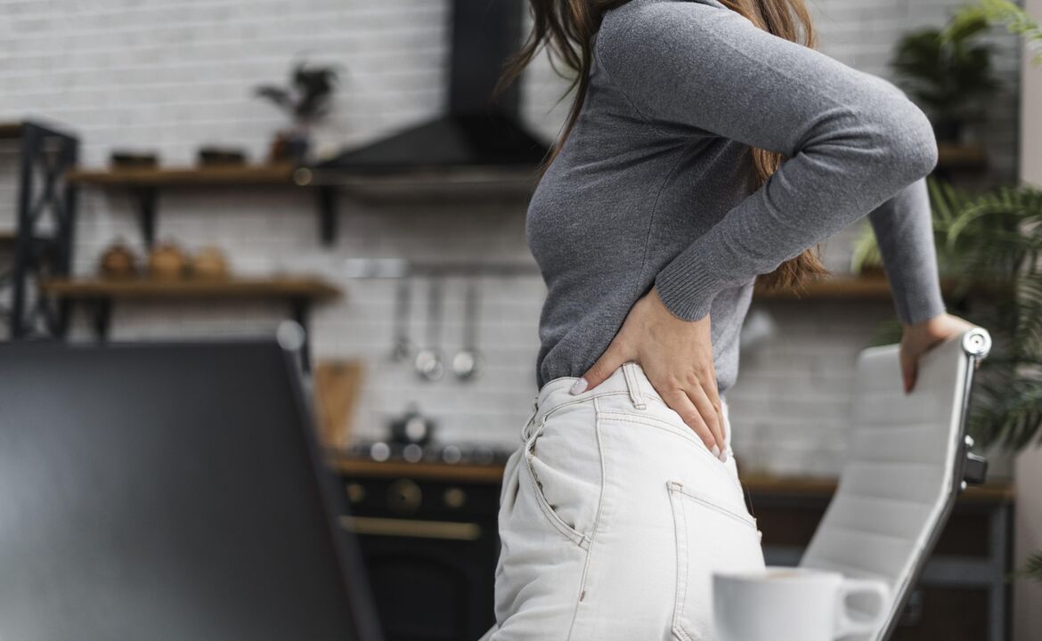 El dolor de espalda en la región lumbar es un síntoma común que acompaña a diversas patologías. 